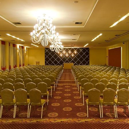 Limneon Resort & Spa カストリア エクステリア 写真 The ballroom
