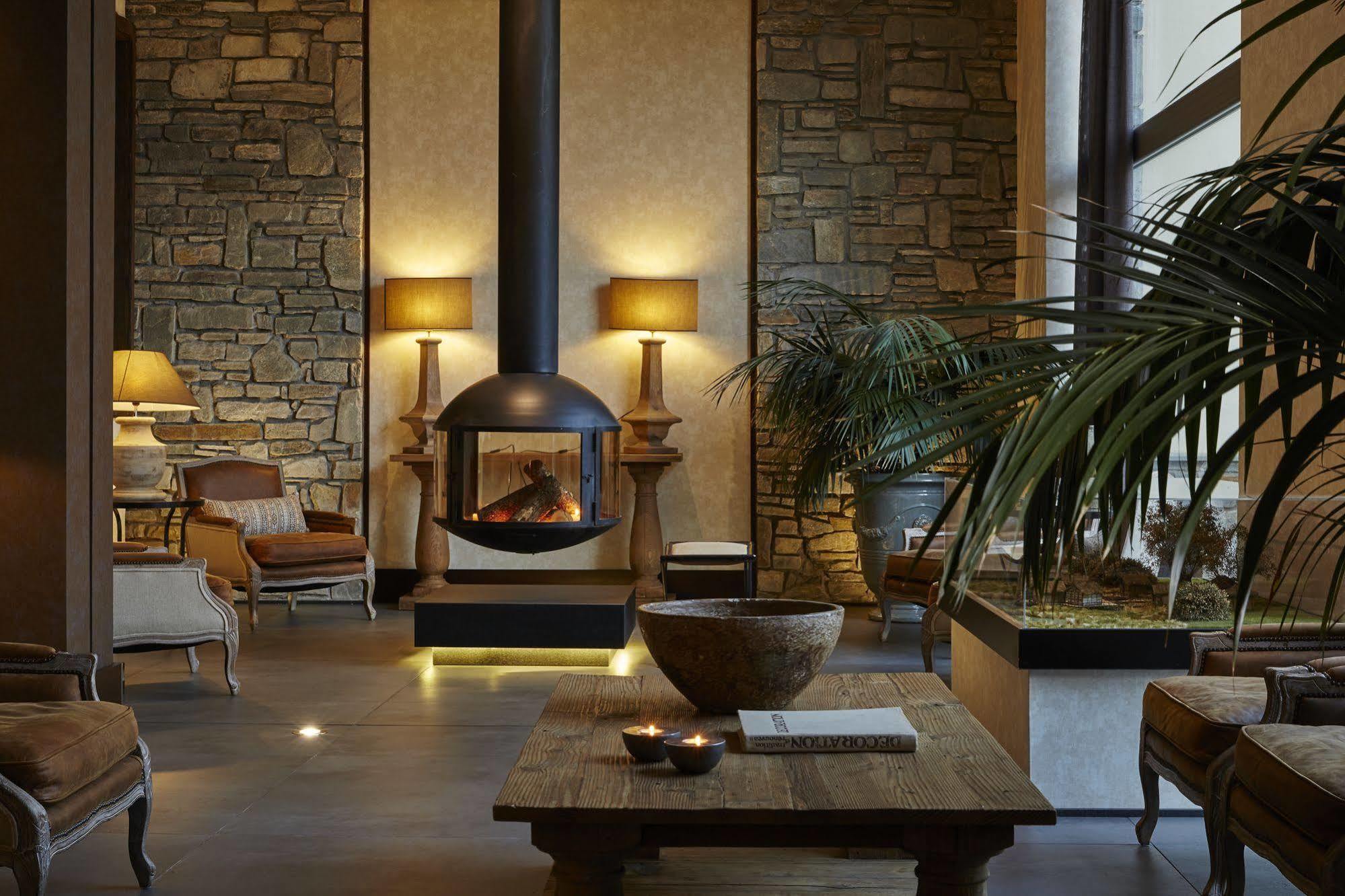 Limneon Resort & Spa カストリア エクステリア 写真 Interior of the hotel